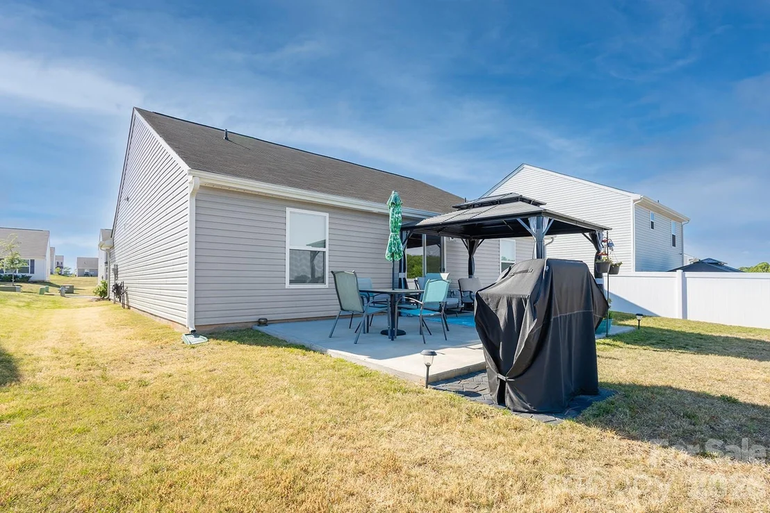 Photo of 410 Apex Circle