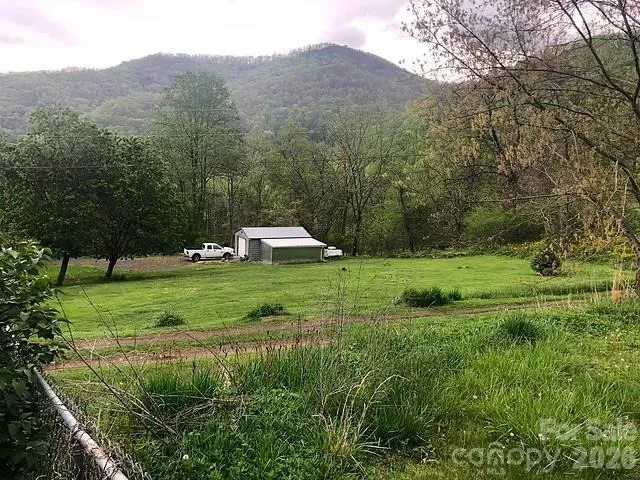 Photo of 574 and 576 Paint Fork Road