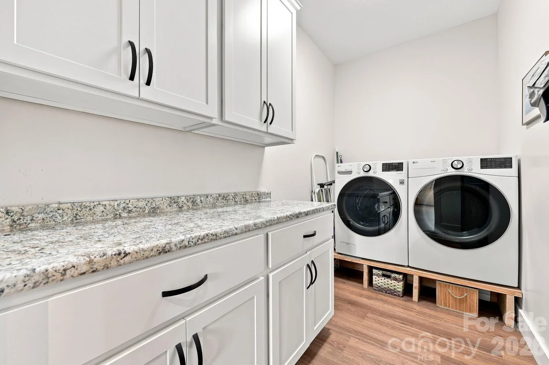 Photo of 112 Upper Grove Lane