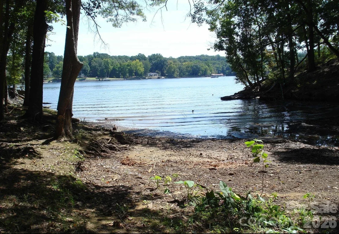 Photo of 3201 Lake Pointe Drive