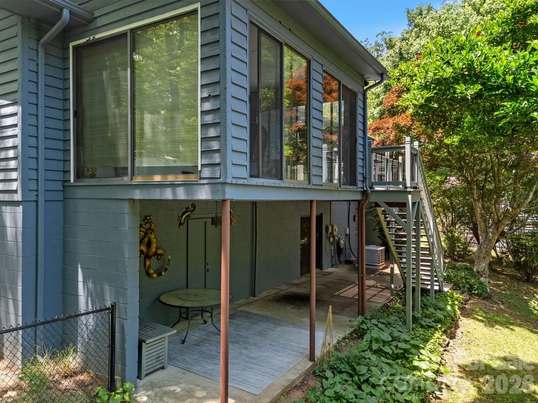 Photo of 707 Dogwood Trail