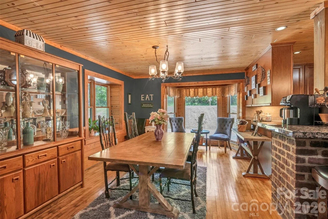 Photo of 105 Winchester Drive