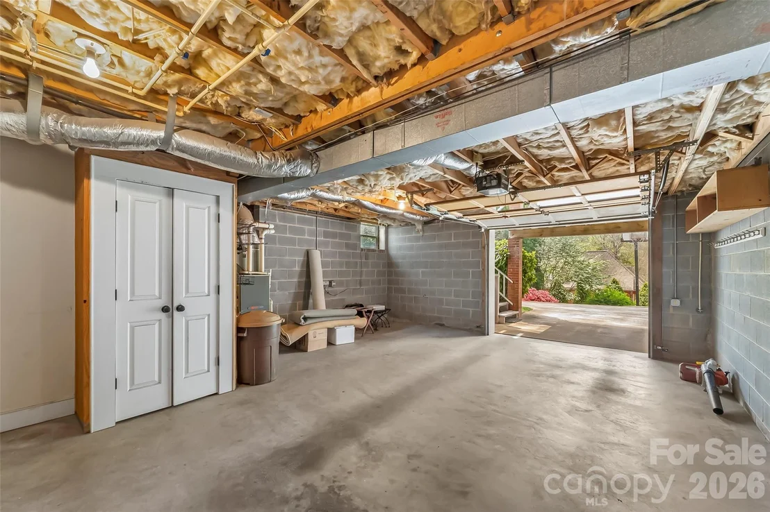 Photo of 115 Riverside Court