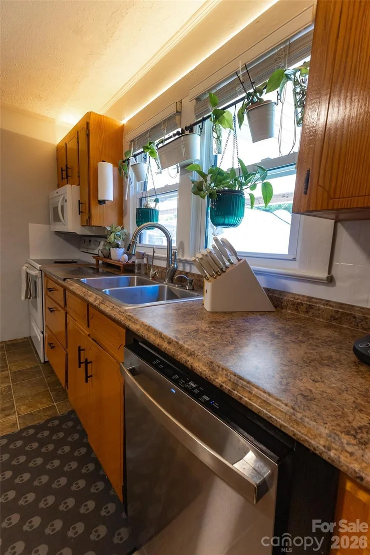 Photo of 3780 Cook Road