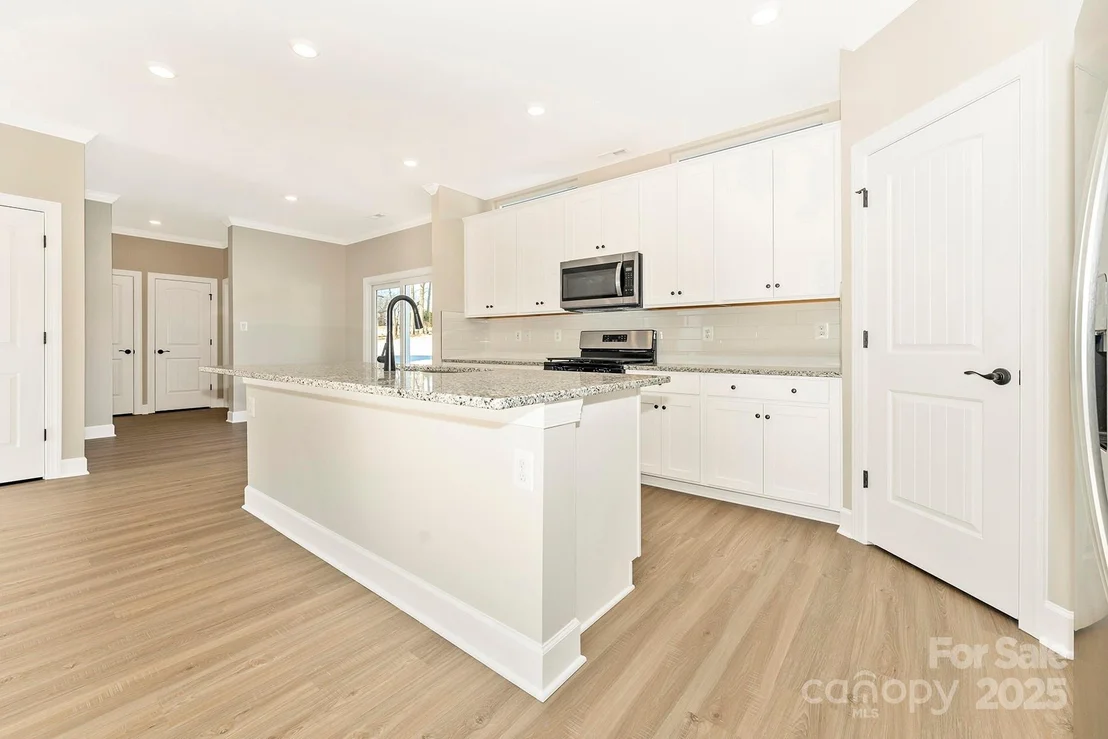 Photo of 3447 Robindale Drive