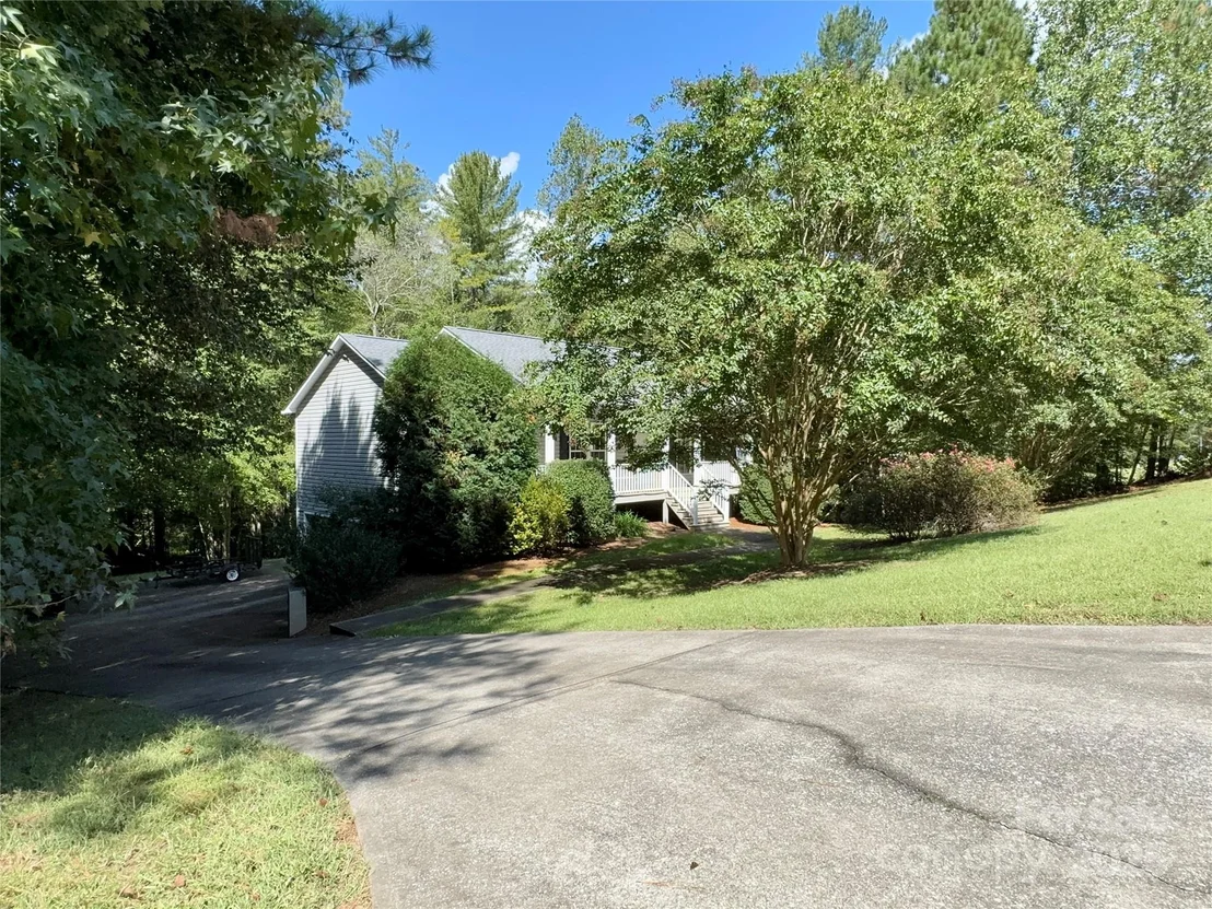 Photo of 109 Doe Run