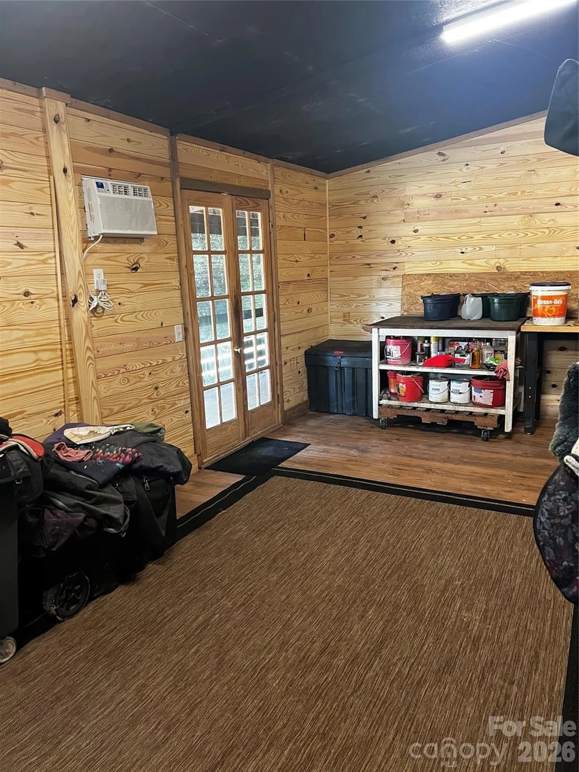 Photo of 1377 Pine Road