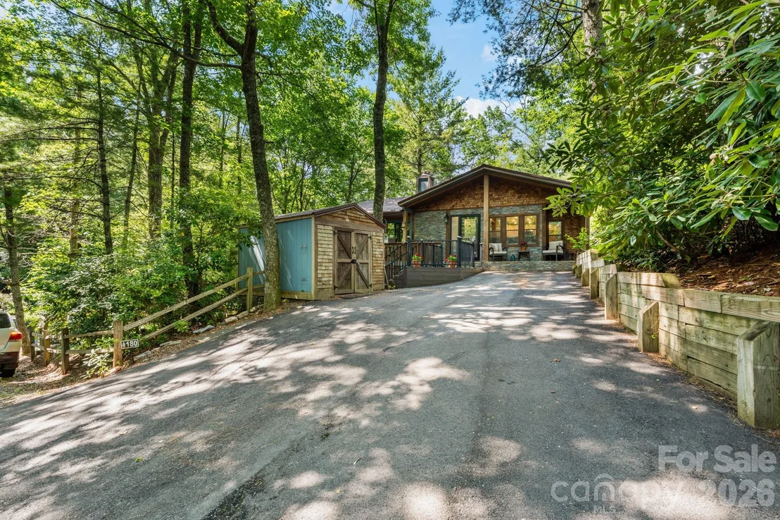 Photo of 180 Longview Road