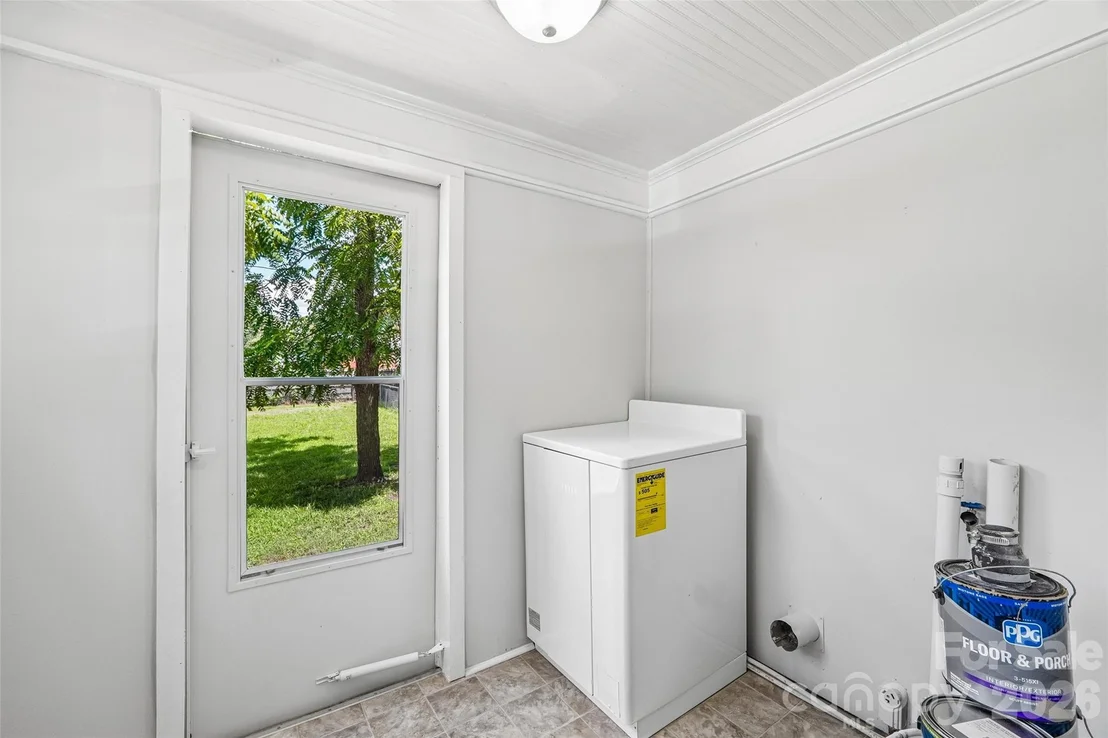 Photo of 808 Lowery Street