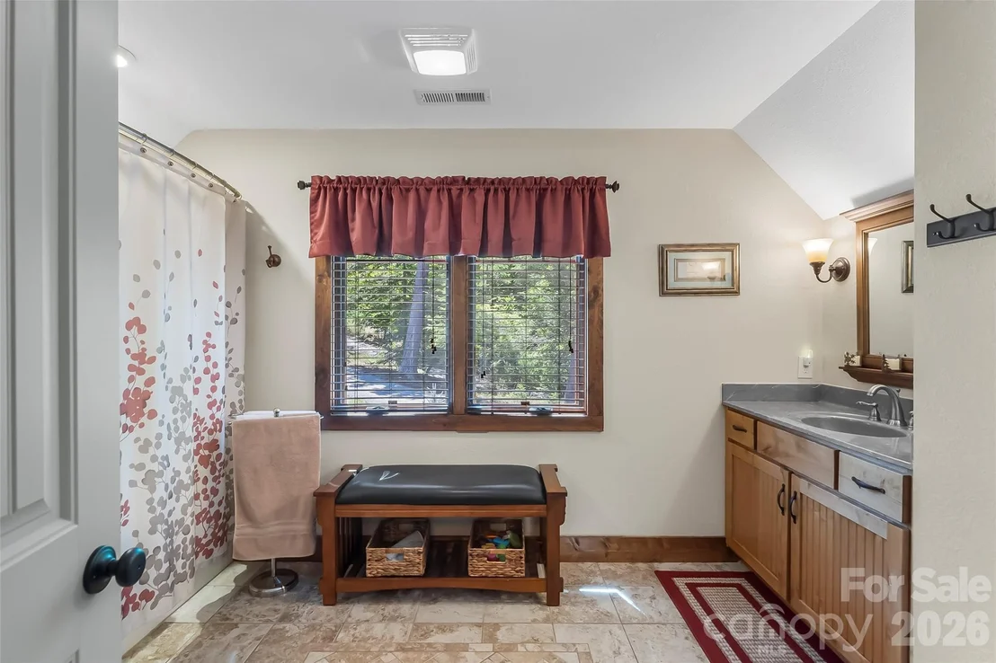 Photo of 590 Larkhaven Drive