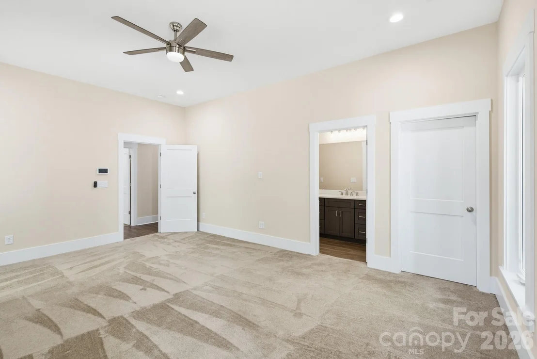 Photo of 2507 Forest Lawn Drive