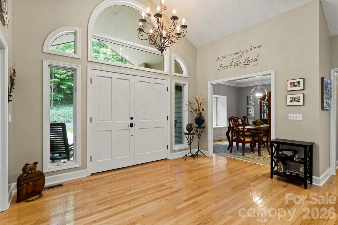 Photo of 324 Kenmure Drive