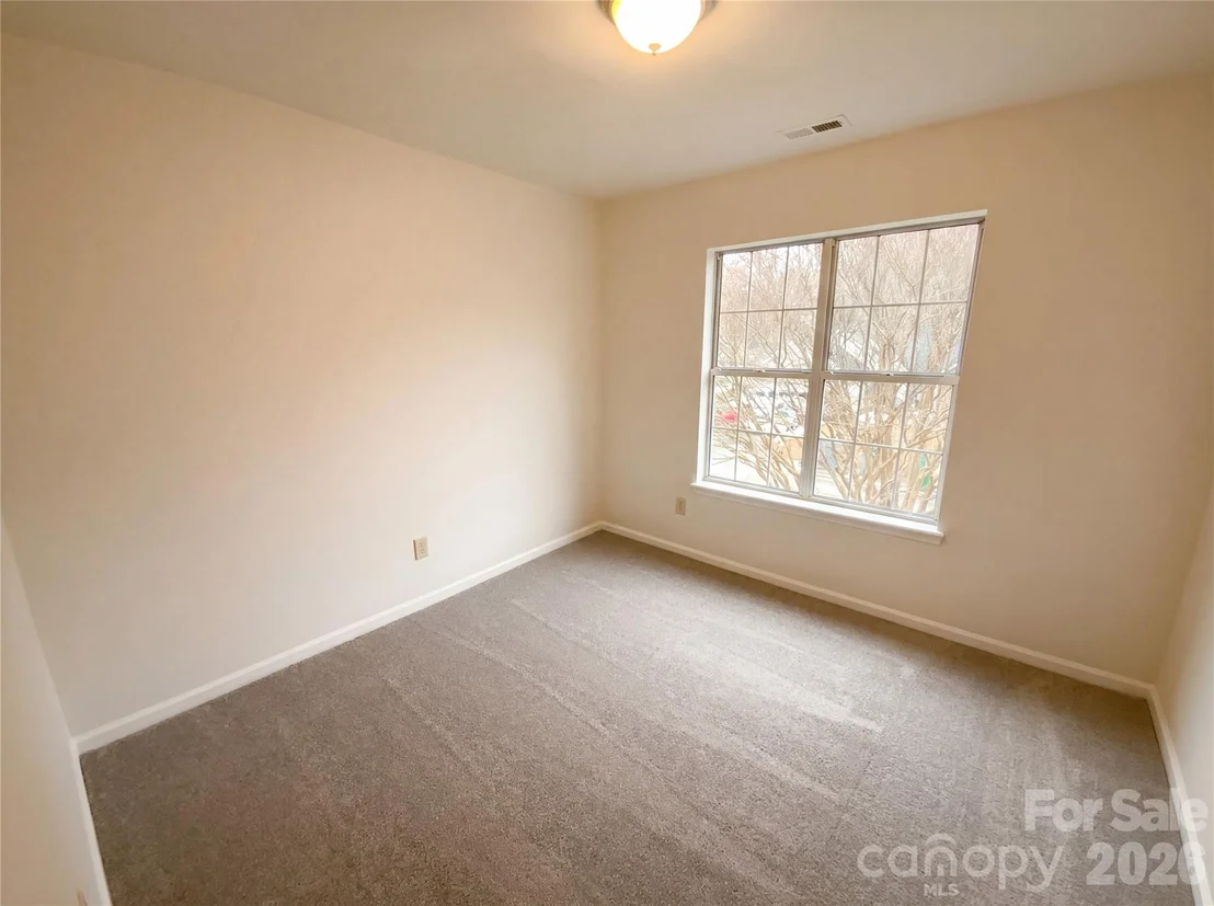 Photo of 5719 Rocbridge Lane
