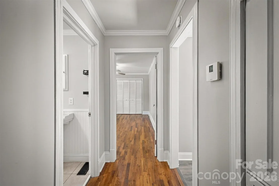 Photo of 2941 Highland Drive