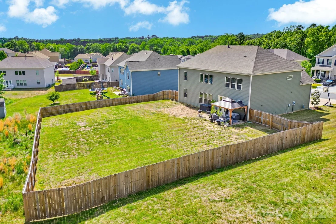 Photo of 840 Oak Manor Drive SE