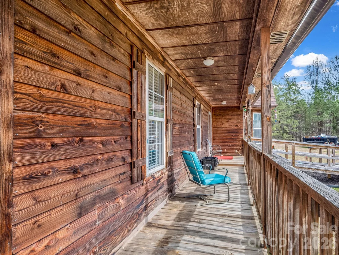 Photo of 308 Frog Hollow Road