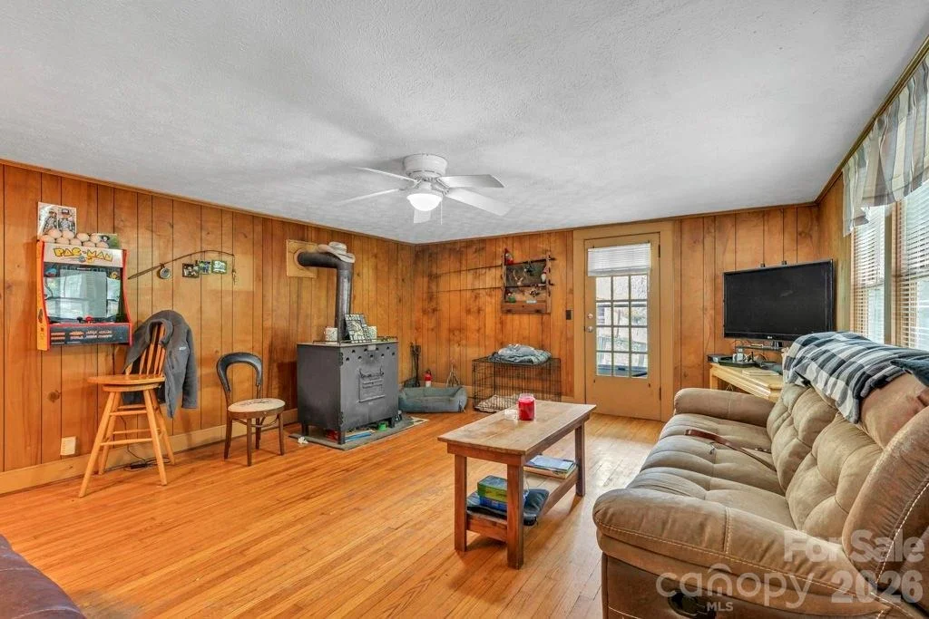 Photo of 1068 Laurel Branch Road