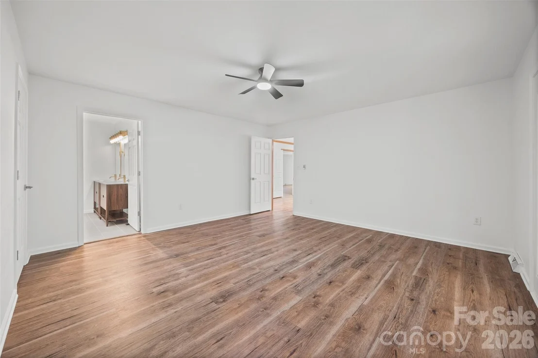 Photo of 281 Schoolside Drive