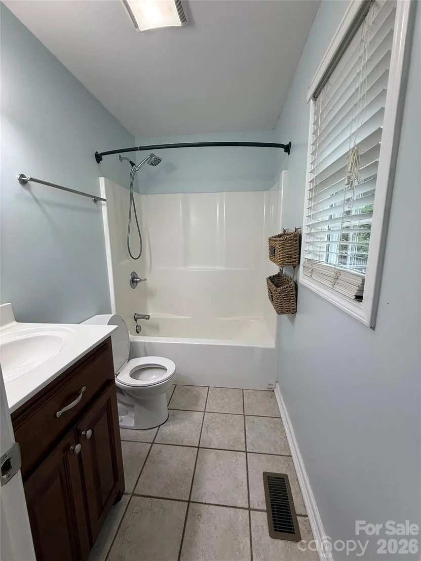 Photo of 4460 Gouge Avenue