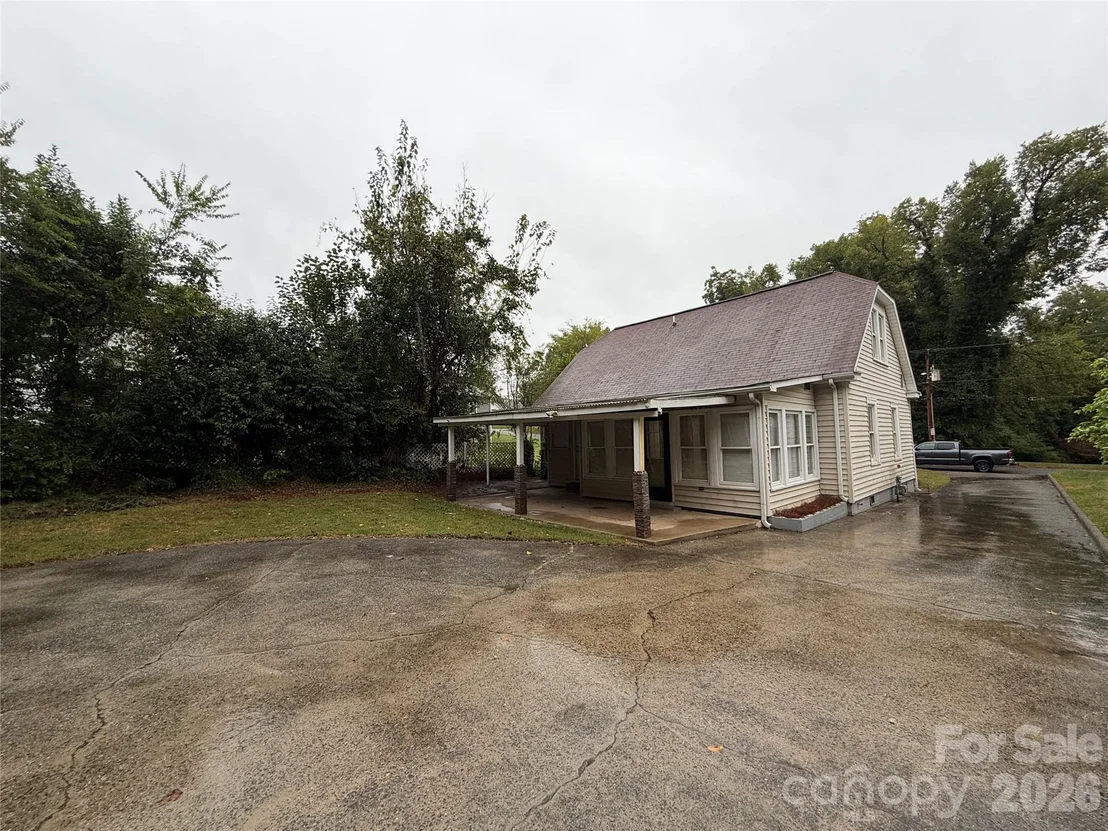 Photo of 199 Vance Drive NE