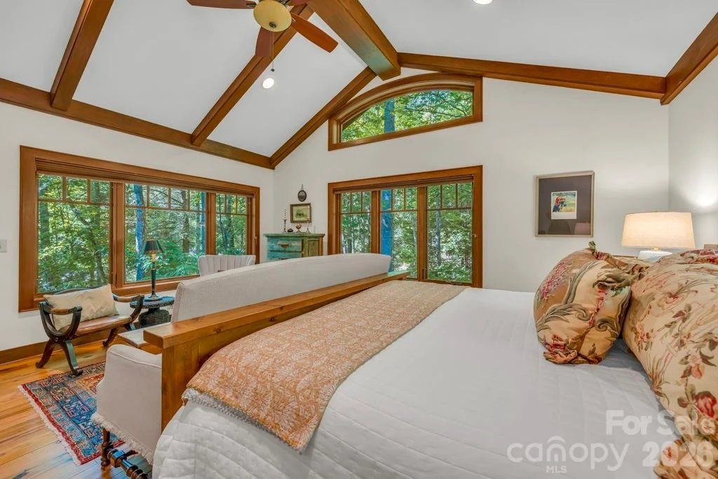 Photo of 355 Oakley Green None