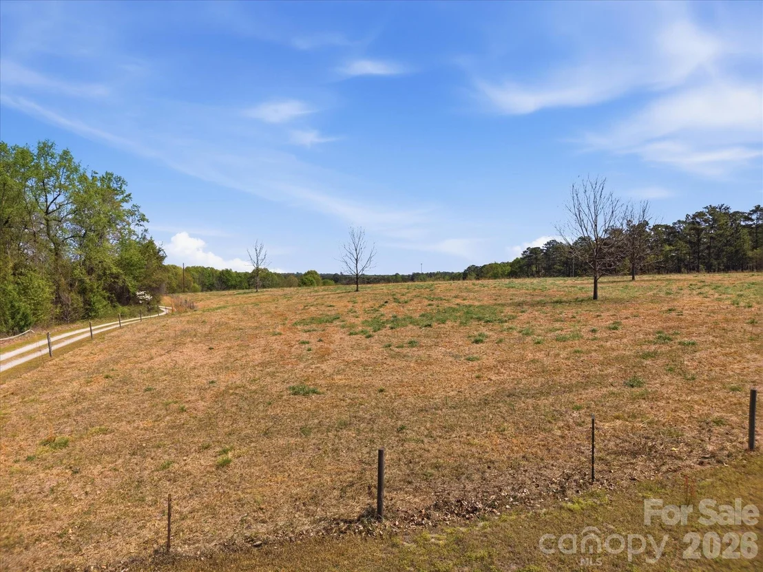 Photo of 52 Mcmillan Road