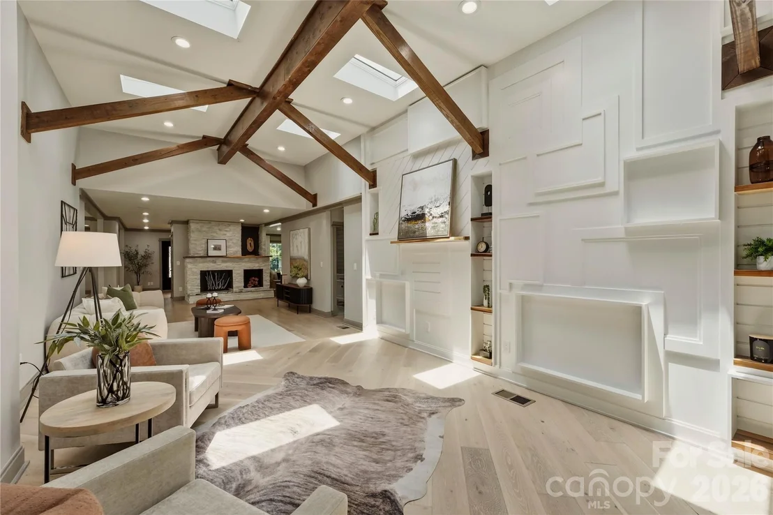 Photo of 2919 Colony Road