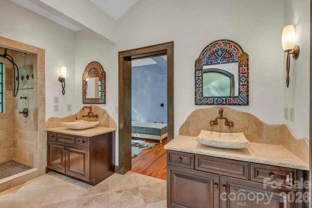 Photo of 355 Oakley Green None