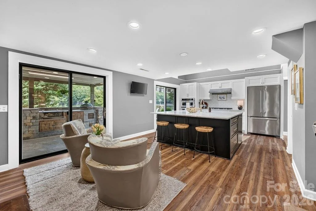Photo of 865 Haven Drive