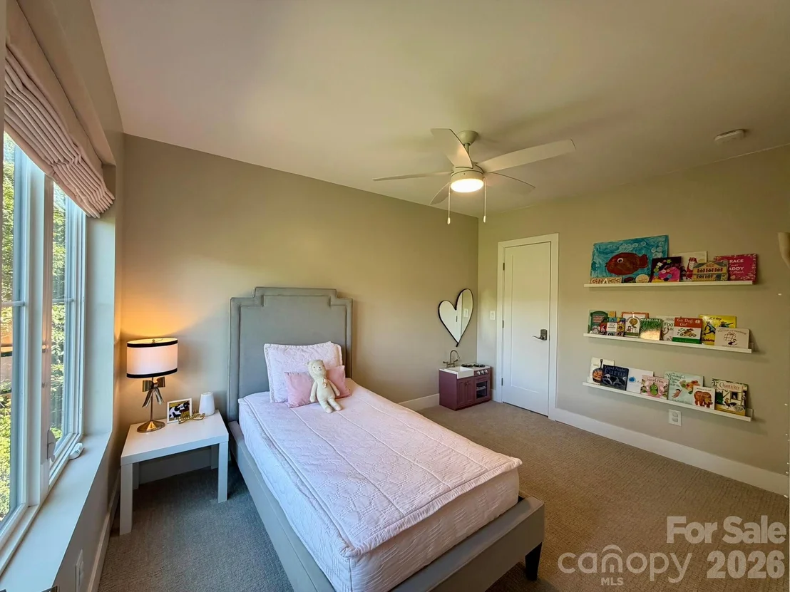 Photo of 70 Knobby Lane