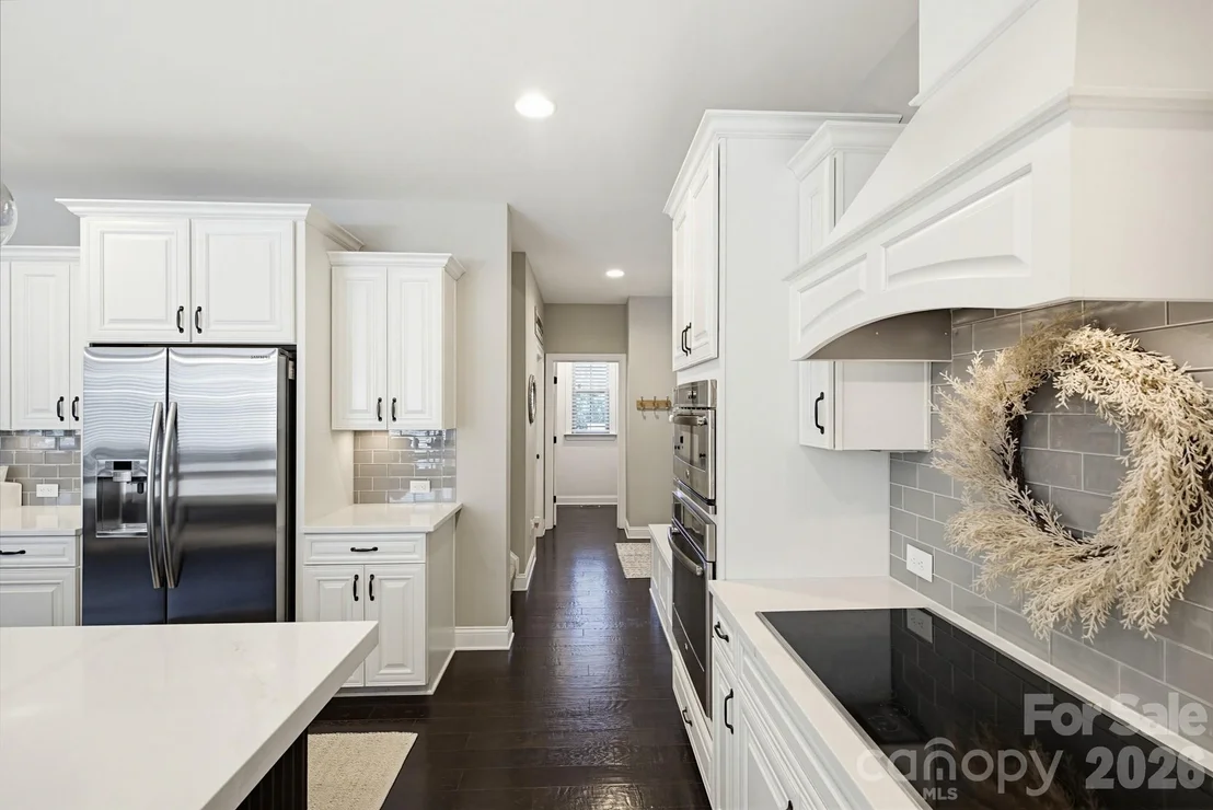 Photo of 3083 Twin Lakes Drive