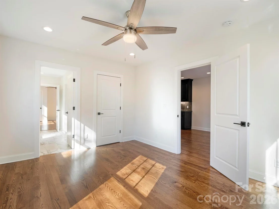 Photo of 100 Gilbert Road
