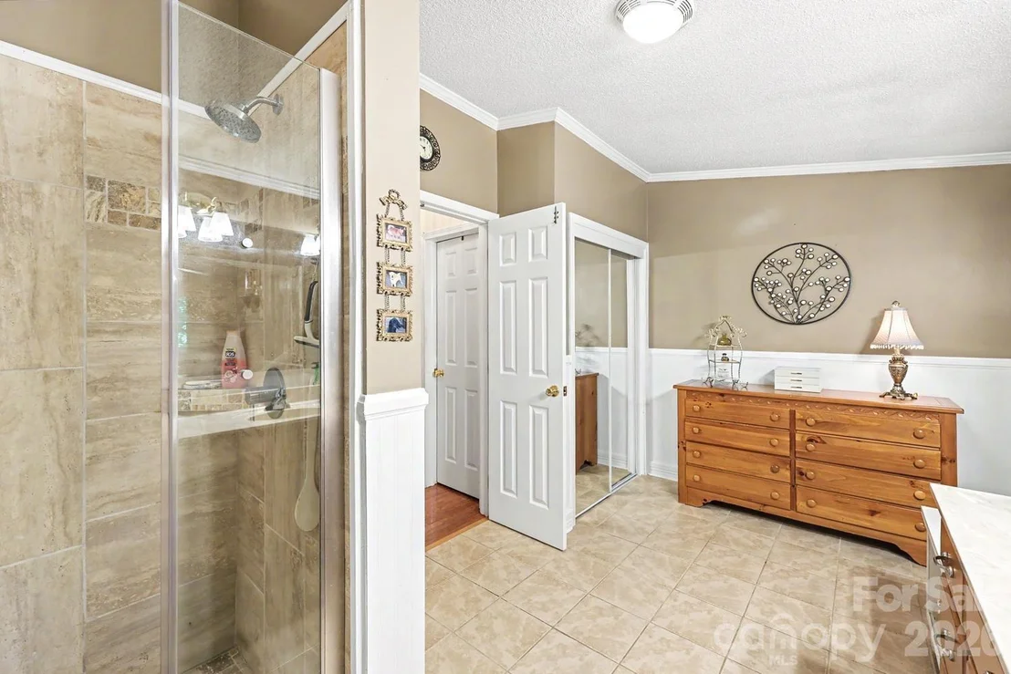 Photo of 10112 Idlewild Road