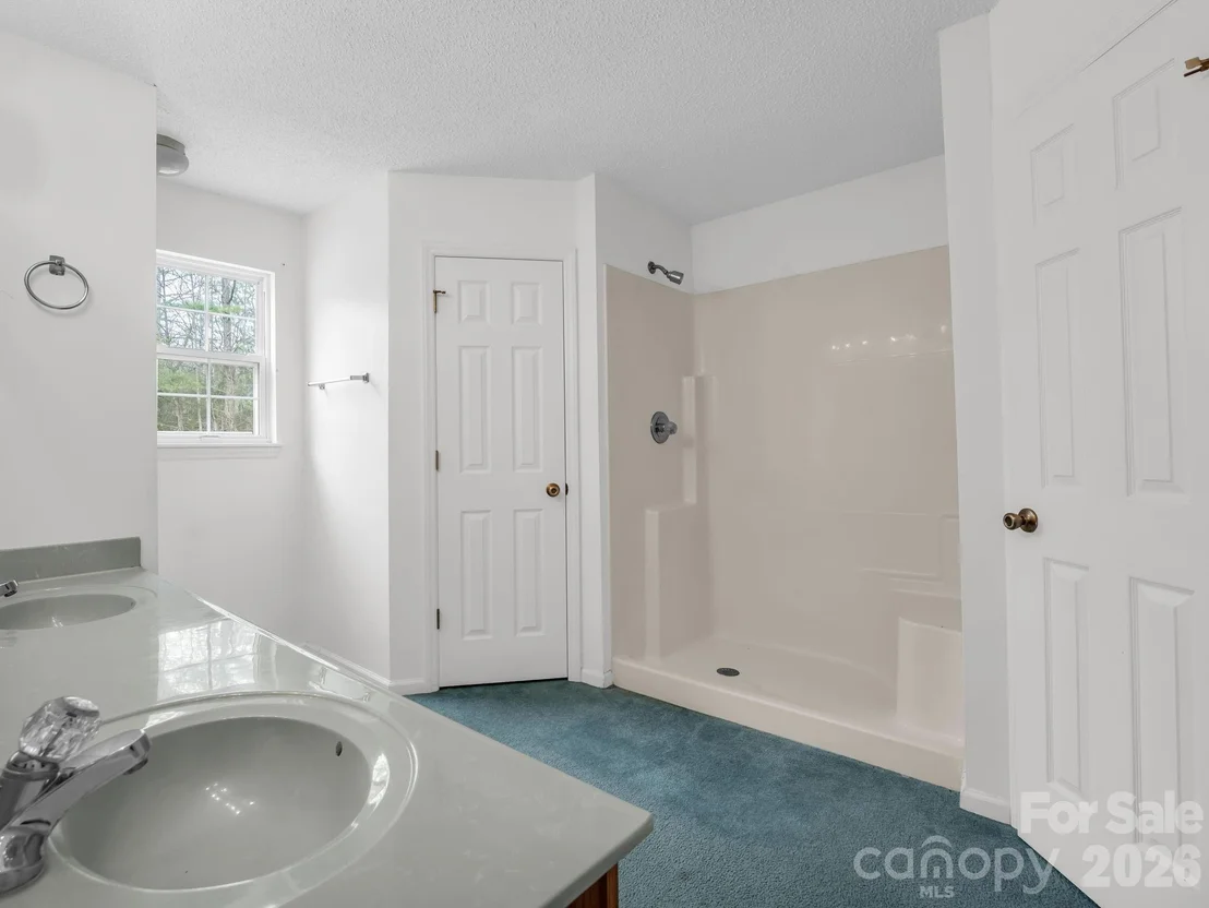 Photo of 308 Frog Hollow Road