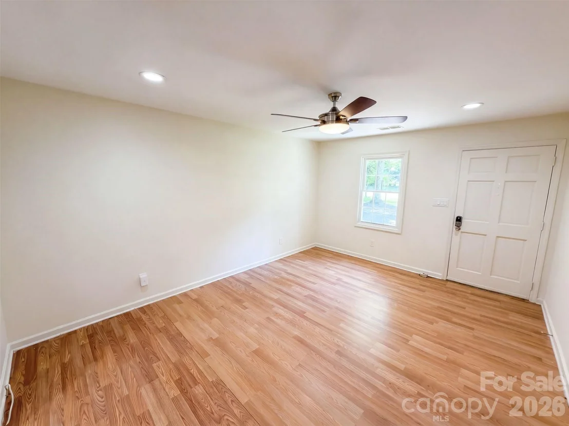Photo of 1627 Catoe Road