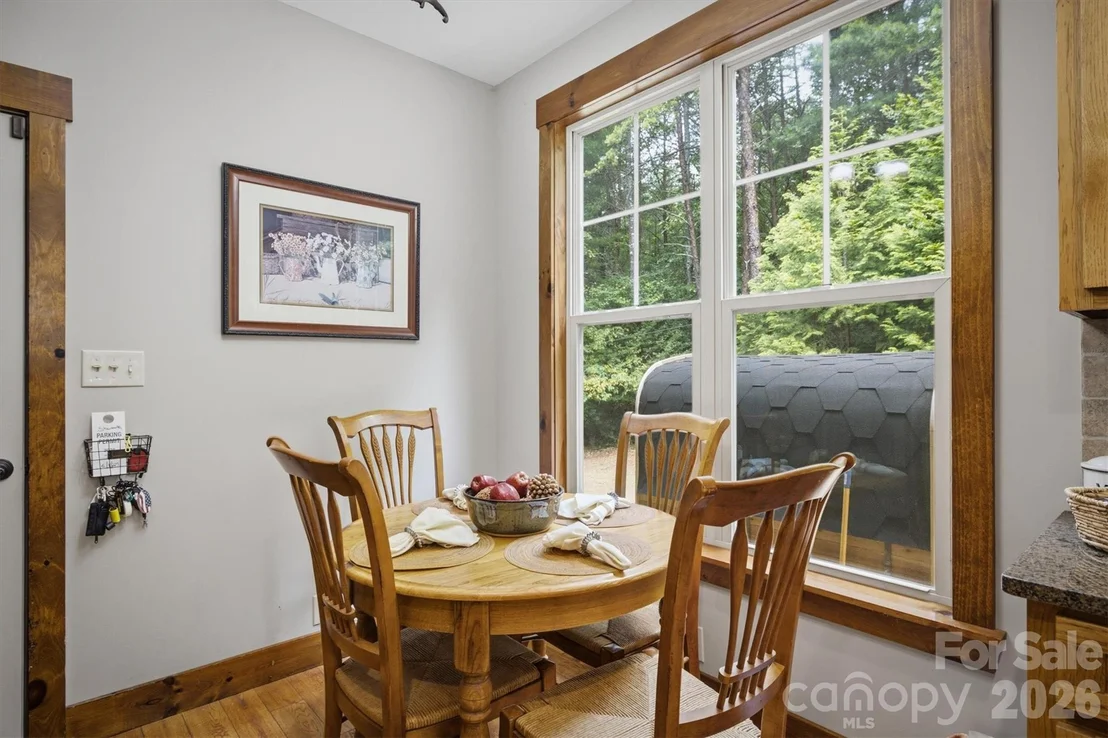 Photo of 2185 Cottage Park Road