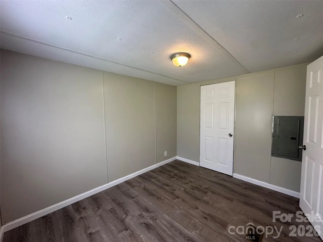 Photo of 285 Cold Springs Road