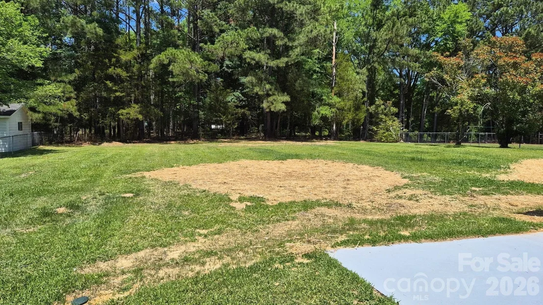 Photo of 2047 John Everall Road