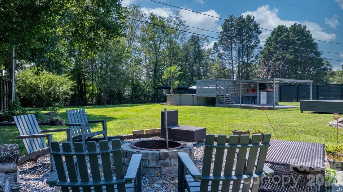 Photo of 5795 Valley Field Road