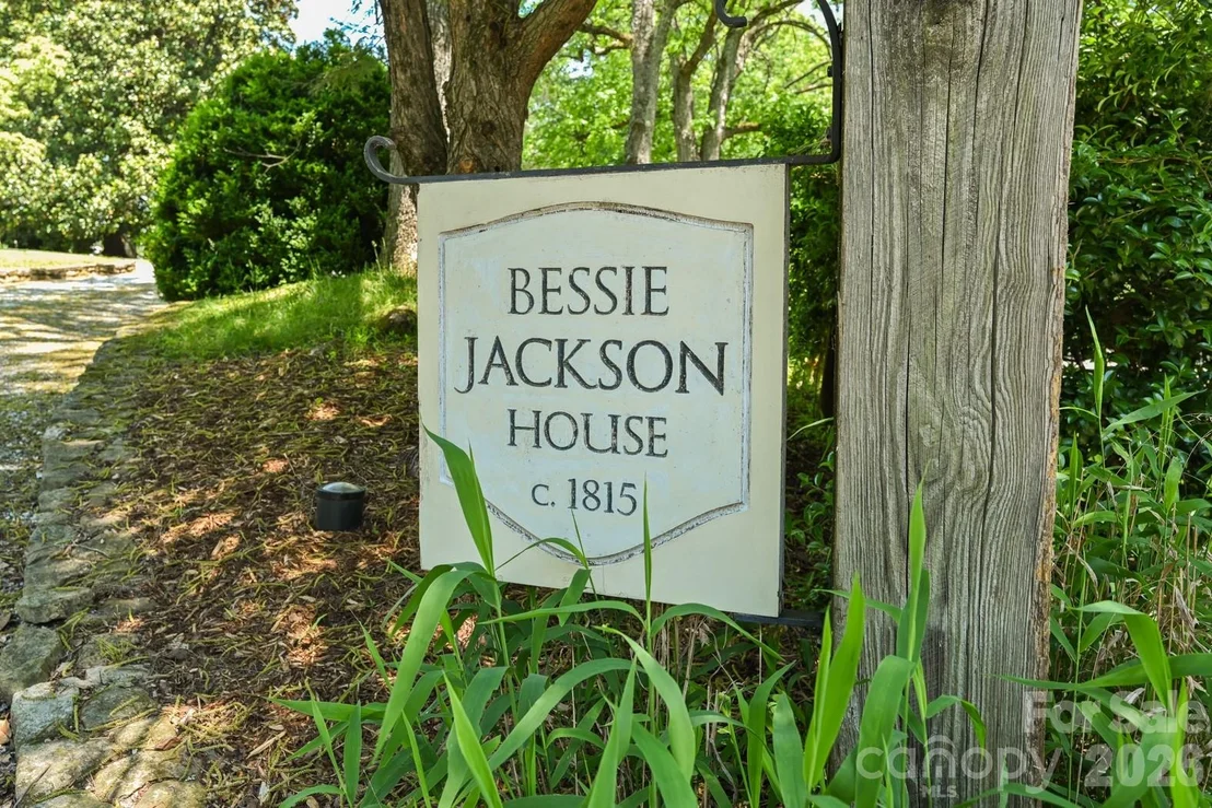 Photo of 835 Jackson Grove Road