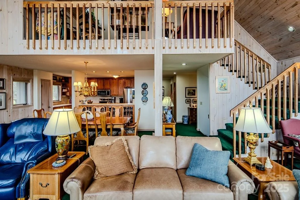 Photo of 130 Skiway Circle