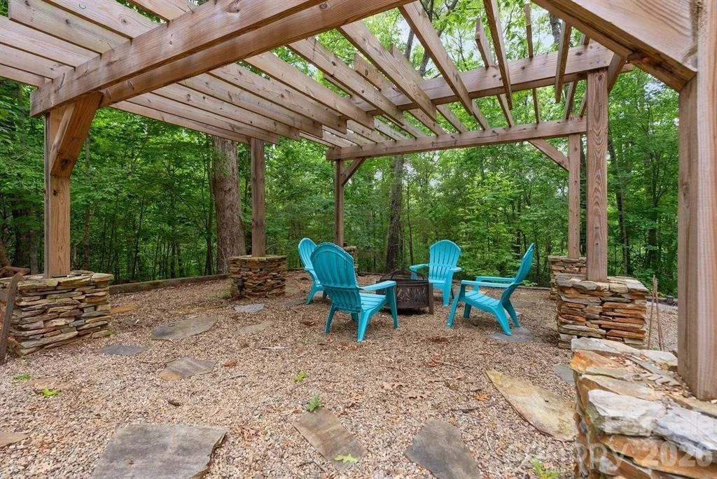 Photo of 175 Green Hills Road