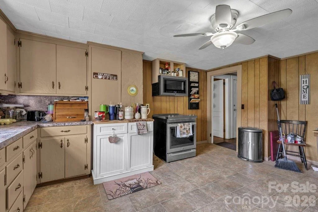 Photo of 1068 Laurel Branch Road