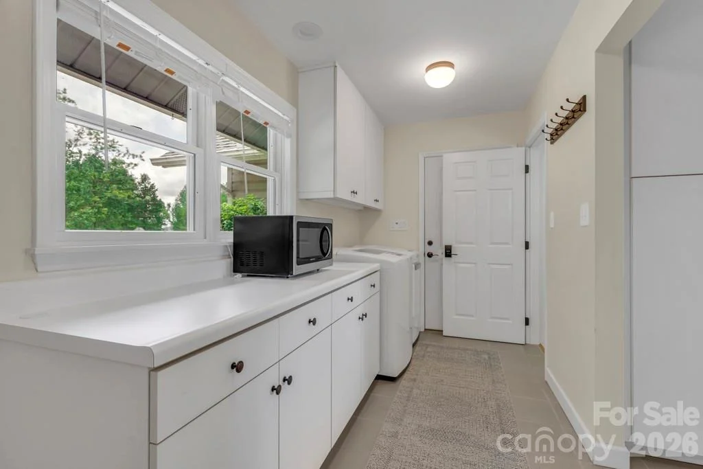 Photo of 784 Alpine Drive