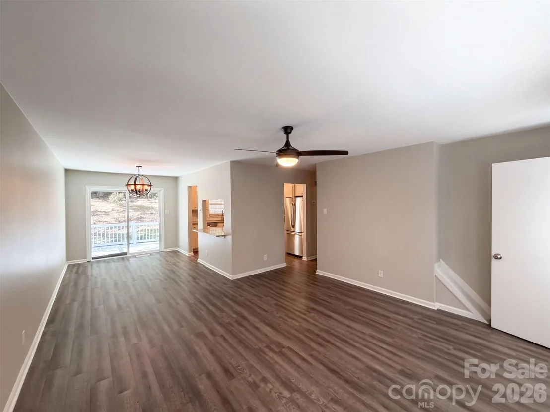 Photo of 1120 Emerald Drive