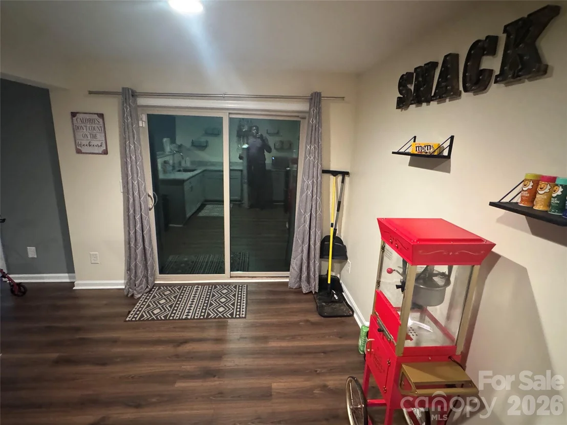 Photo of 772 Rosegate Drive
