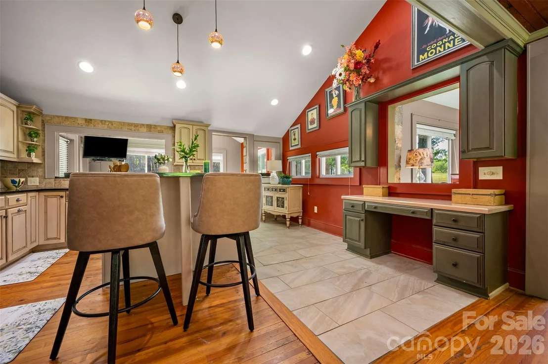 Photo of 183-185 Rubin Thorne Road