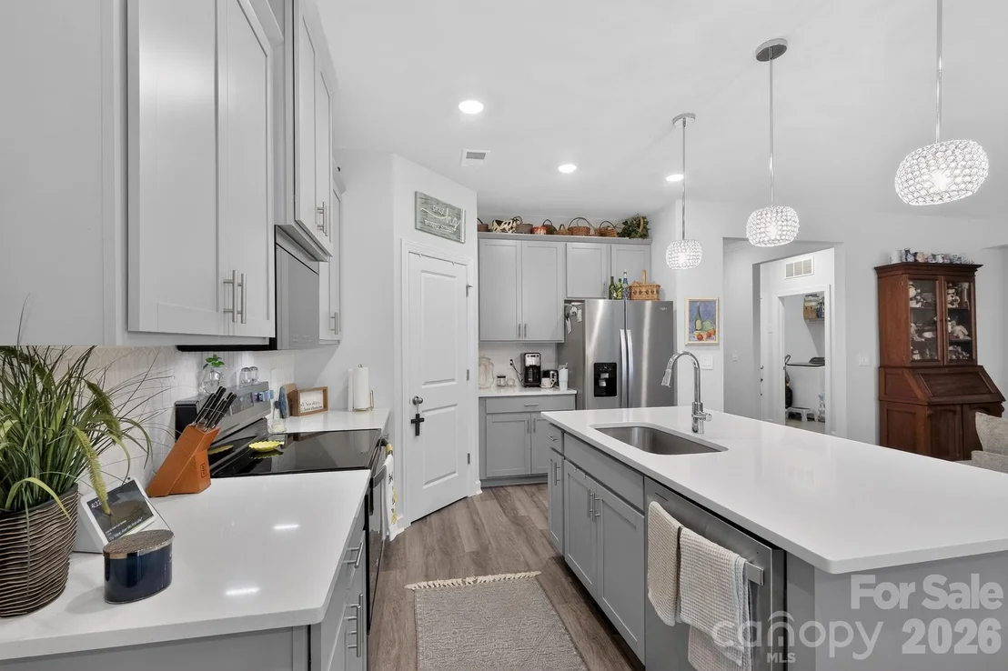 Photo of 1229 Morehead Drive