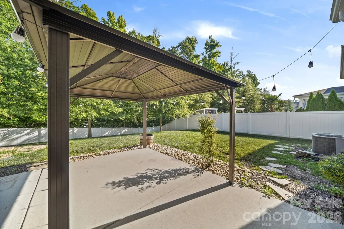 Photo of 695 Belle Grove Drive