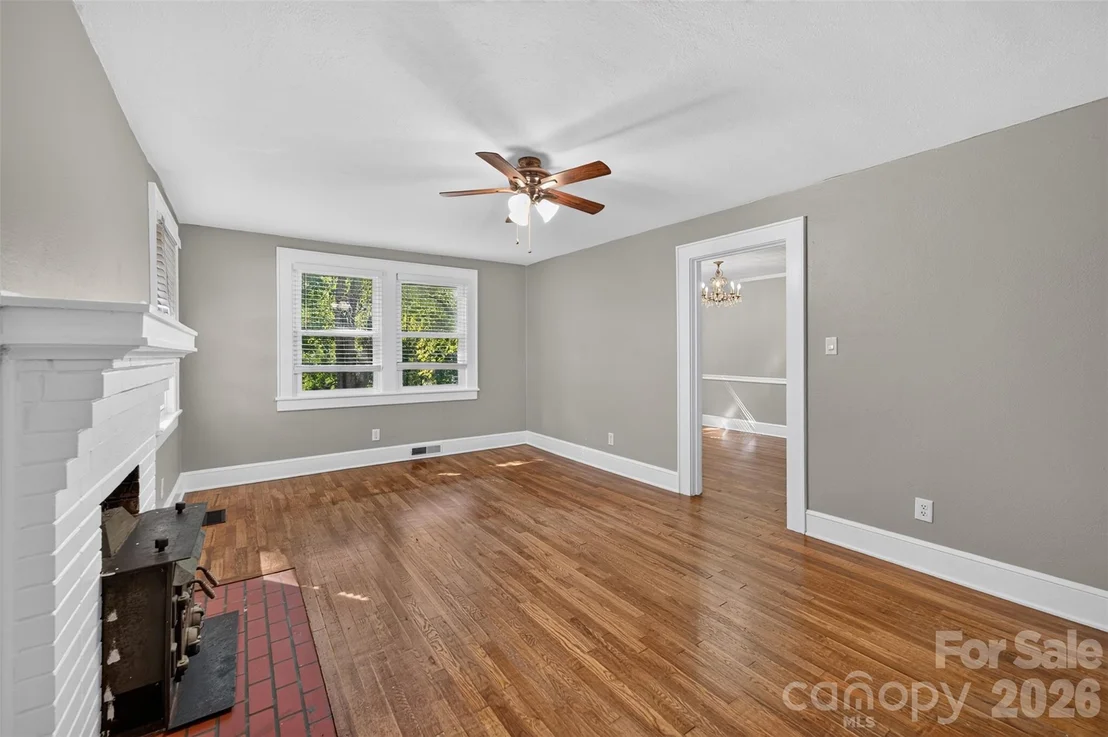 Photo of 1829 3rd Street NE